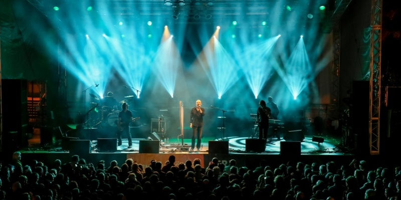 Alan Stivell tritt am Samstag auf der Bühne am Staatstheater auf.