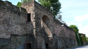 Schlossmauer