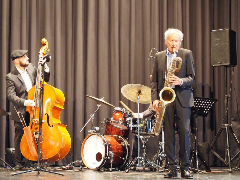 Festliche Ehrenbürgerverleihung: Musik mit August Wilhelm Scheer (Saxophon)  und Band