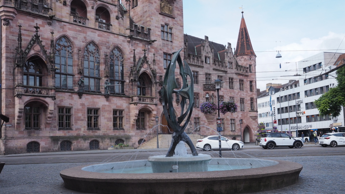 Rathaus Phoenixbrunnen