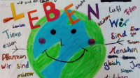 Kinder malen das Glück beim Kibiz