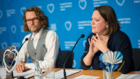 Pressekonferenz (Oliver Baumgarten & Svenja Böttger)