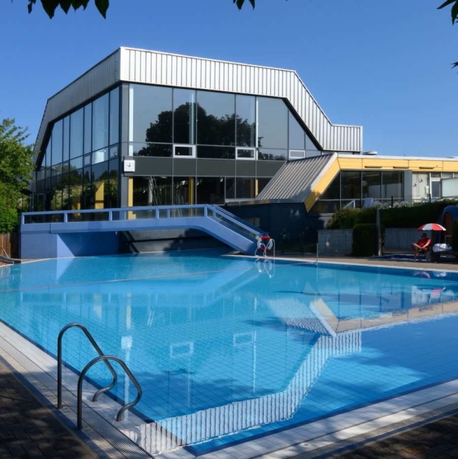 Freibad und Hallenbad in einem 