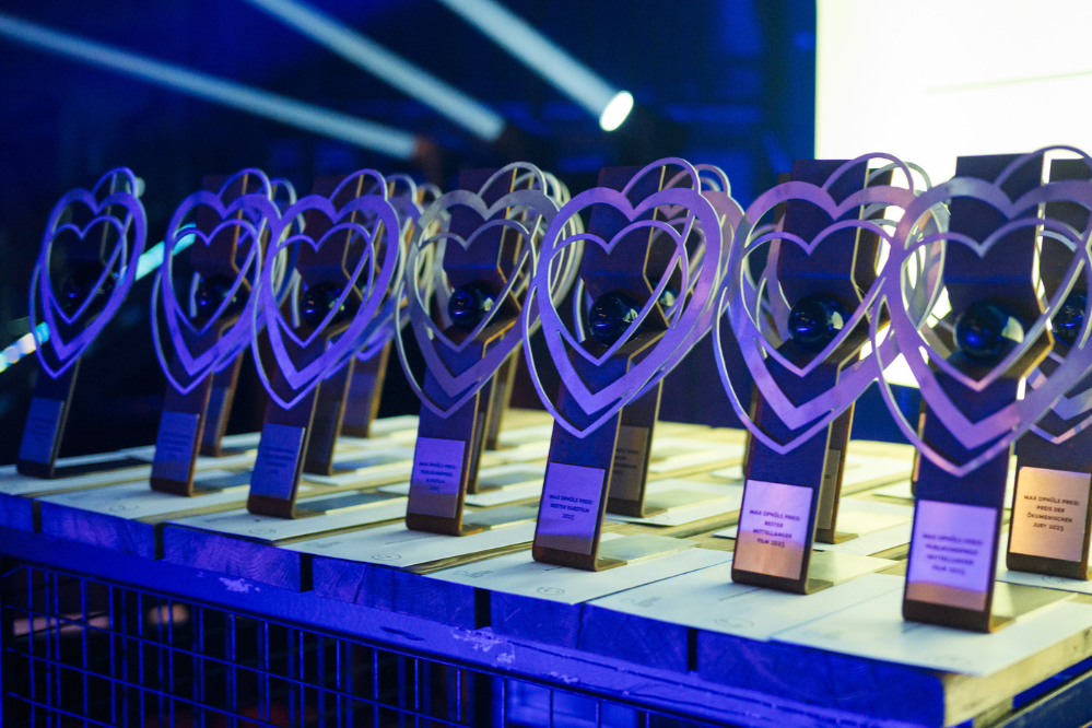 Die Trophäen beim Filmfestival Max Ophüls Preis Die Nominierten für den Max Ophüls Preis: Treatment Development – ZDF/Das kleine Fernsehspiel