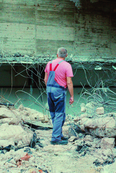 NICHT BLEIBT UND NICHTS VERSCHWINDET