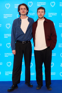 FFMOP47 - Blaue Wand - Arme Hunde