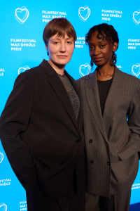 FFMOP47 - Blaue Wand - Hanteln für Heten