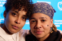 FFMOP47 - Blaue Wand - Hanteln für Heten