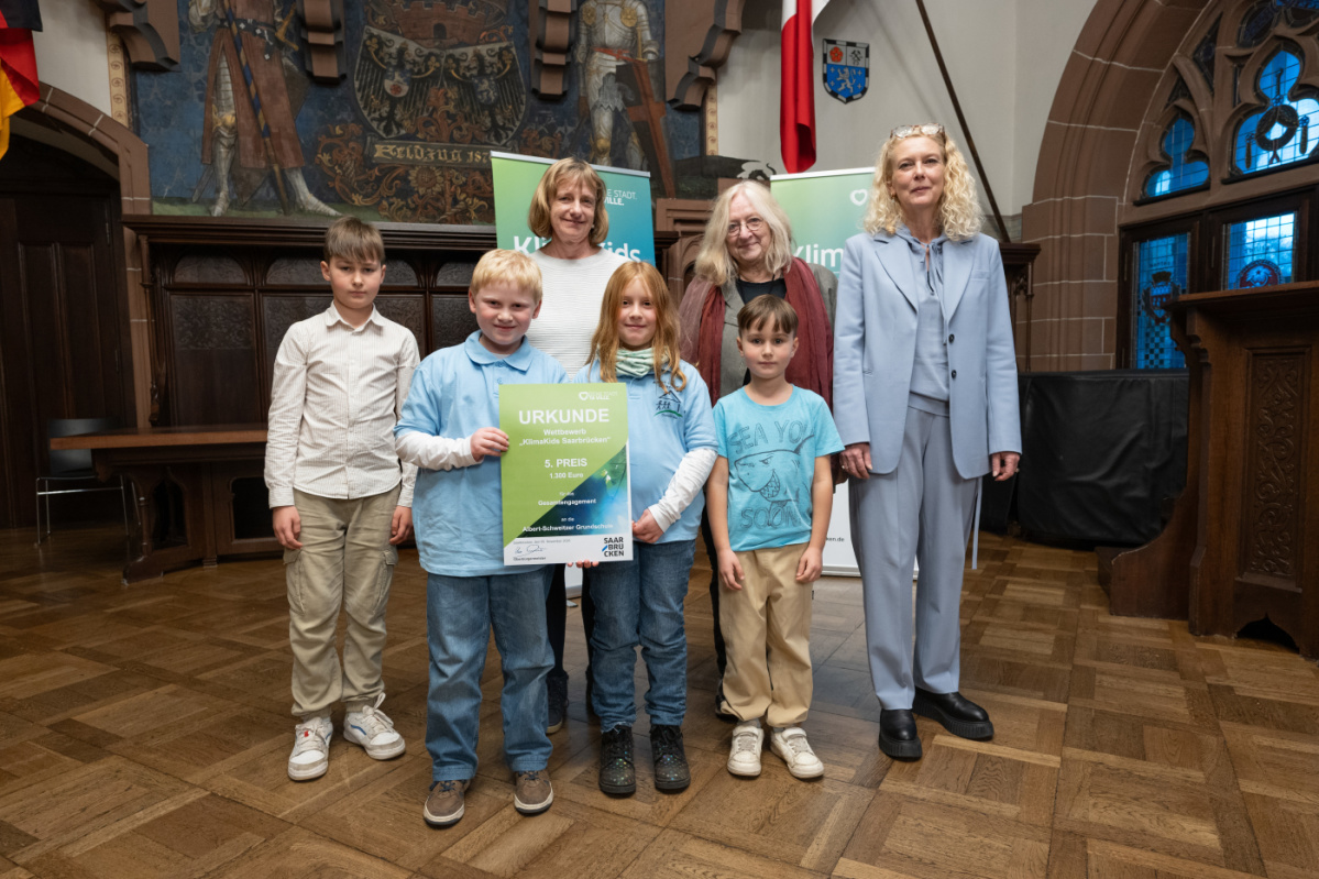 Gruppenfoto Preisträger Platz 5 - Albert-Schweitzer Grundschule